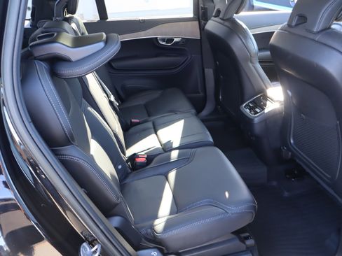 Used 2023 Volvo XC90 B6 Ultimate w/ Protection Package Premier image 36