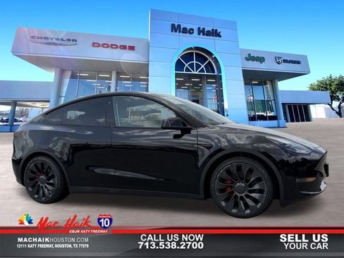 Used 2023 Tesla Model Y Long Range AWD/4WD image 1