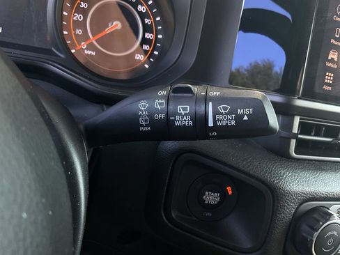 Used 2025 Jeep Wrangler Unlimited Sahara AWD/4WD image 50