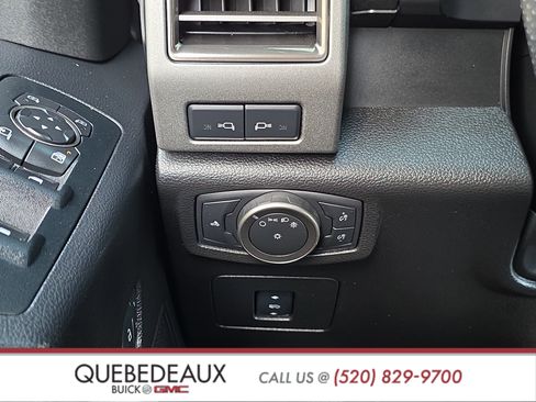Used 2017 Ford F150 Raptor w/ Equipment Group 802A Luxury AWD/4WD image 31