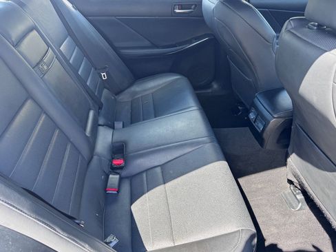 Used 2023 Lexus IS 350 F Sport RWD image 9