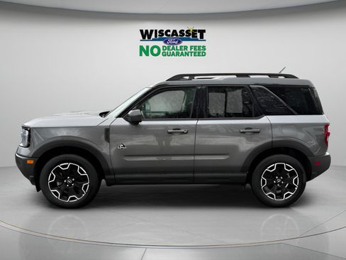 Used 2025 Ford Bronco Sport Outer Banks w/ Outer Banks Tech Package+ AWD/4WD image 2