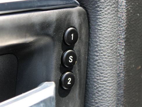 Used 2024 RAM 2500 Laramie w/ Safety Group AWD/4WD image 18