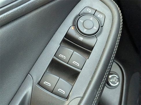 Used 2021 Buick Encore GX Essence w/ Advanced Technology Package image 23