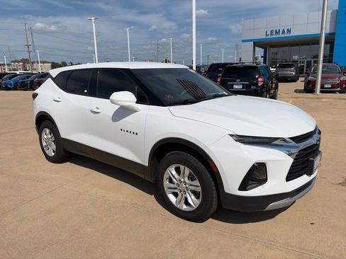 Used 2022 Chevrolet Blazer LT w/ LPO, Cargo Package FWD image 2