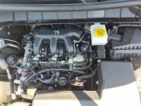 Used 2024 Nissan Pathfinder S FWD image 29