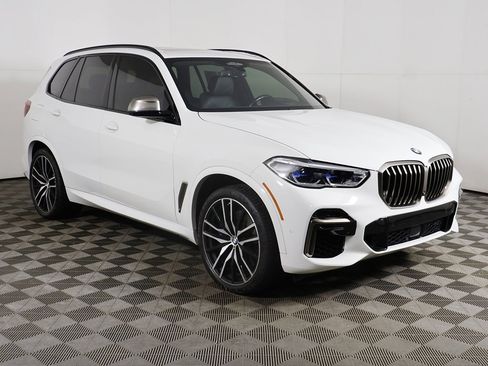 Used 2023 BMW X5 M50i w/ Executive Package image 2