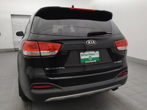 Used 2016 Kia Sorento EX FWD image 6