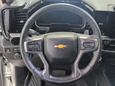 Used 2025 Chevrolet Silverado 1500 RST AWD/4WD image 10