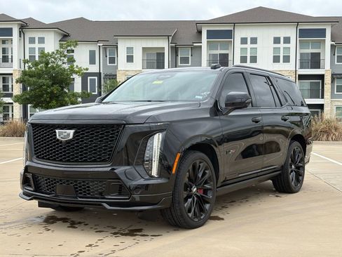 Certified 2025 Cadillac Escalade V w/ LPO, ONYX Package image 3