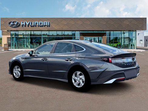 New 2026 Hyundai Sonata SE FWD image 4