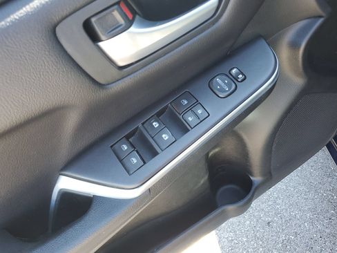 Used 2016 Toyota Camry LE FWD image 21
