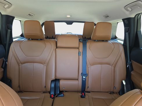Used 2023 INFINITI QX60 Sensory w/ Vision Package FWD image 32