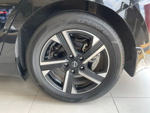 Certified 2024 Nissan Sentra SV FWD image 17
