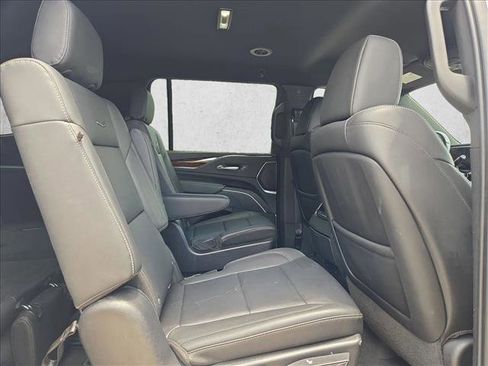 Used 2022 Cadillac Escalade ESV Luxury RWD image 18