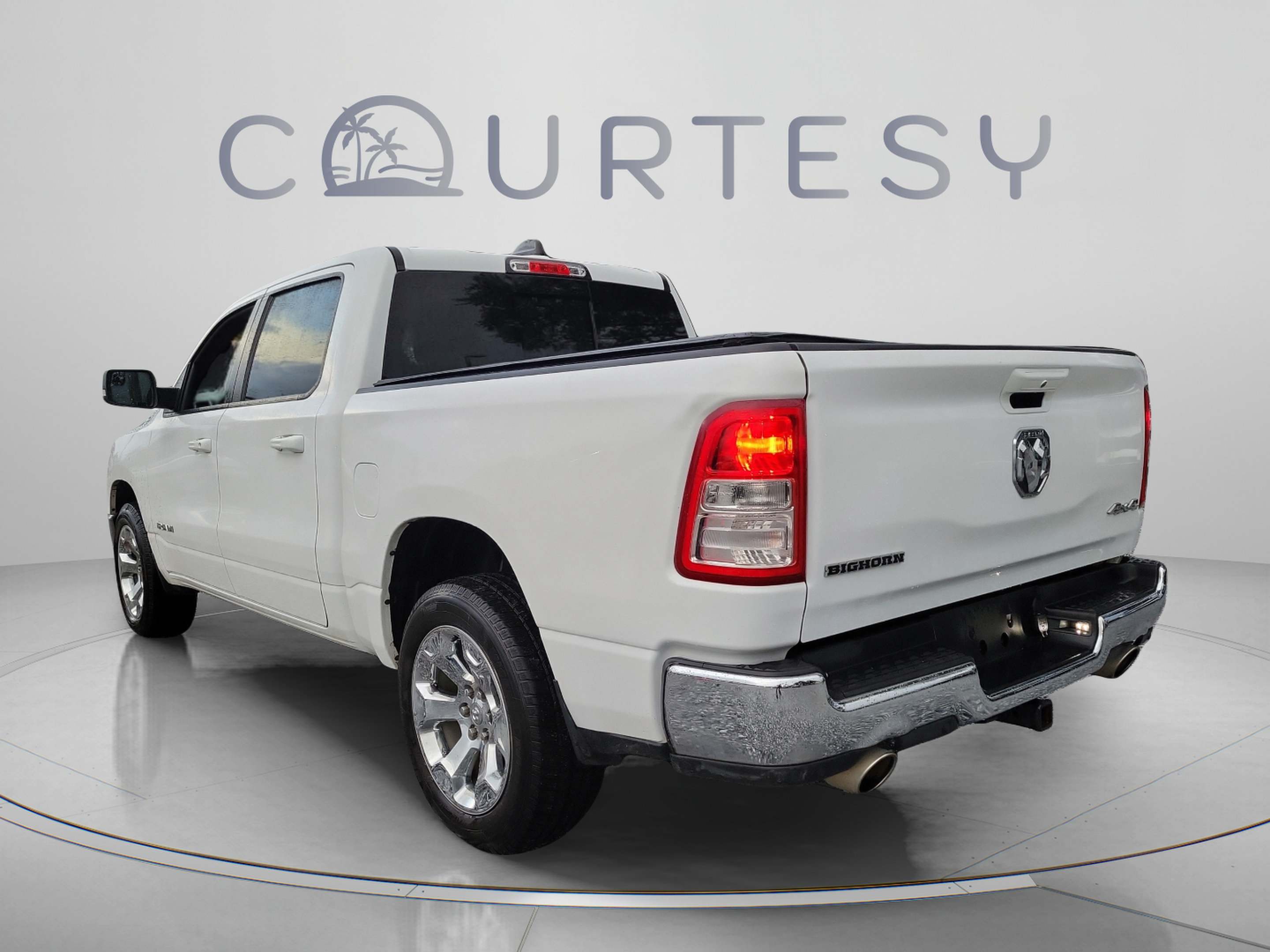 Used 2021 RAM 1500 Big Horn AWD/4WD image 2