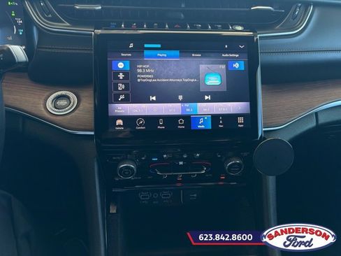 Used 2022 Jeep Grand Cherokee Summit w/ Advanced Protech Group IV AWD/4WD image 16