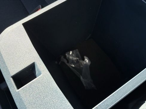 New 2025 Ford Maverick XLT w/ XLT Luxury Package image 43