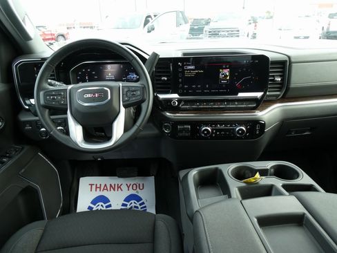 Certified 2024 GMC Sierra 1500 Elevation image 19