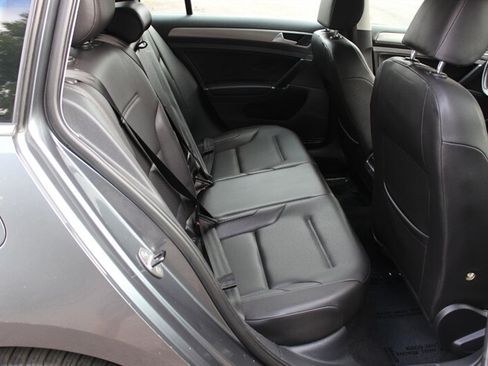 Used 2015 Volkswagen Golf TDI S FWD image 16