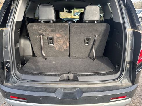 Used 2020 GMC Acadia SLE w/ Driver Convenience Package image 28