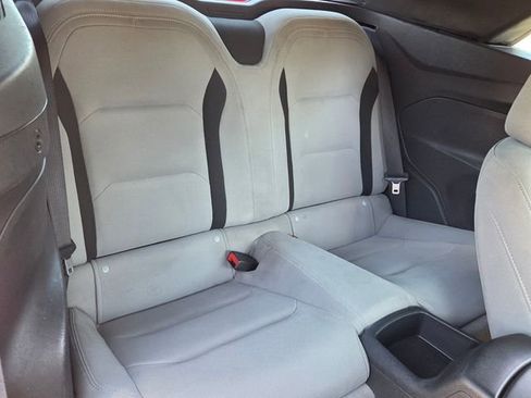 Used 2020 Chevrolet Camaro LT image 15