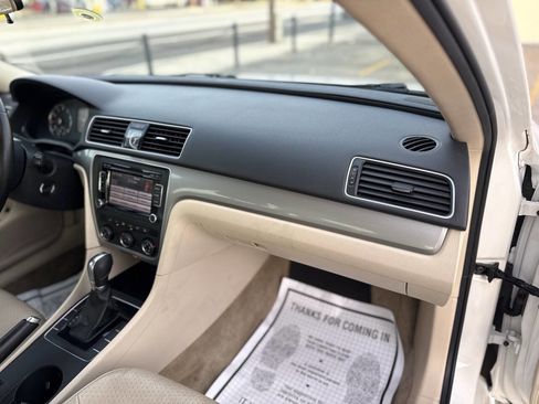 Used 2015 Volkswagen Passat 1.8T Limited Edition image 25