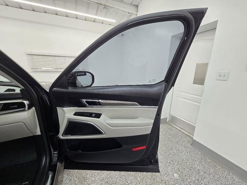 Used 2020 Kia Telluride SX w/ Towing Package FWD image 28