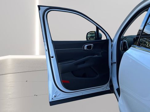 New 2026 Kia Sorento LX FWD image 27