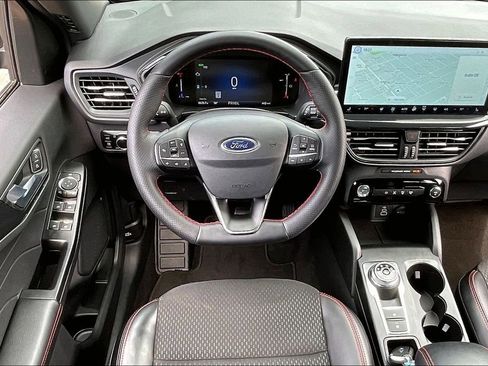 Used 2025 Ford Escape ST-Line w/ Equipment Group 301A FWD image 4