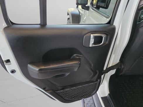 Used 2020 Jeep Wrangler Unlimited Sport image 28