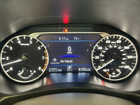 Used 2025 Nissan Altima 2.5 SV FWD image 11