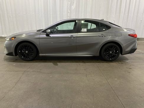 New 2026 Toyota Camry SE image 6