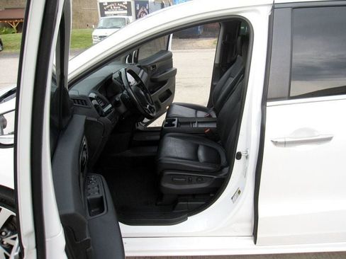 Used 2022 Honda Odyssey Touring image 17