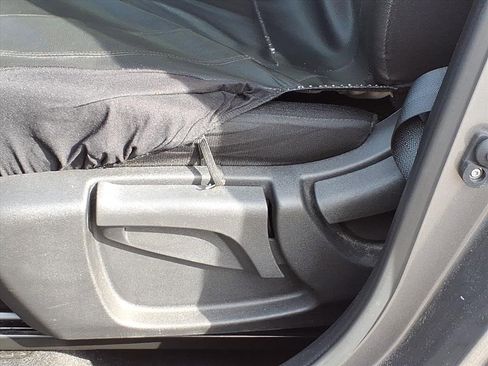 Used 2021 Nissan Rogue Sport S image 22