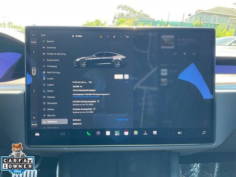 Used 2022 Tesla Model S AWD/4WD image 41