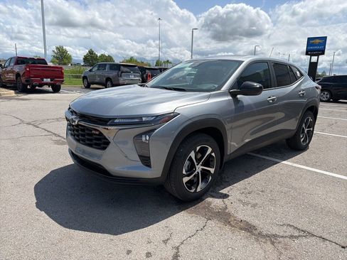 New 2026 Chevrolet Trax RS FWD image 7