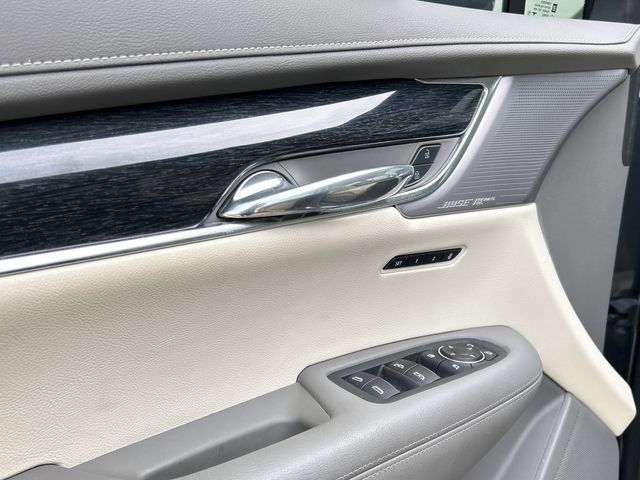 Used 2023 Cadillac XT6 Premium Luxury w/ Technology Package AWD/4WD image 26