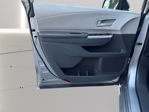 Used 2021 Toyota Sienna LE AWD/4WD image 18