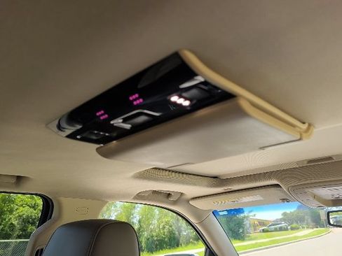 Used 2018 GMC Yukon XL Denali w/ Open Road Package AWD/4WD image 13