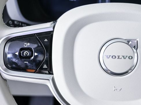 Certified 2026 Volvo XC60 B5 Ultra w/ Protection Package Premier image 12