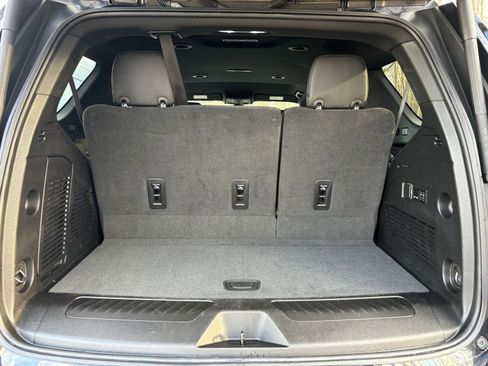 Used 2022 Chevrolet Tahoe LT w/ Luxury Package AWD/4WD image 36