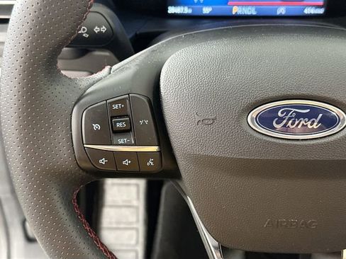 Used 2025 Ford Escape ST-Line image 19