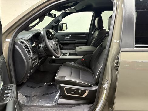 Used 2026 RAM 1500 Laramie AWD/4WD image 3