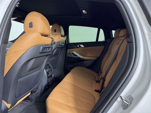 Used 2023 BMW X6 xDrive40i image 33