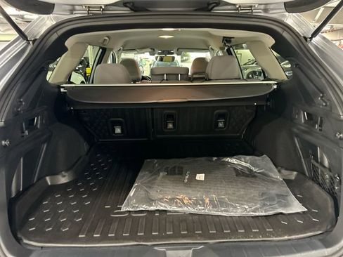 Used 2022 Subaru Outback Premium image 26