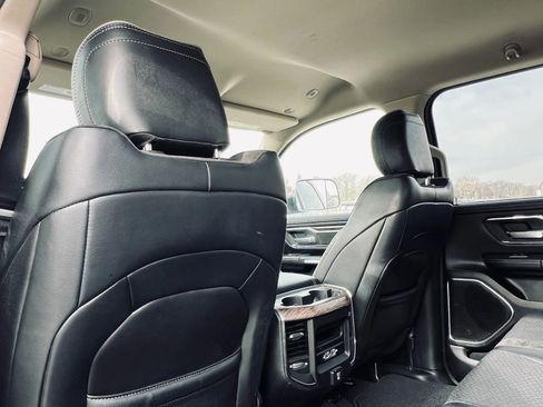 Used 2019 RAM 1500 Laramie image 29