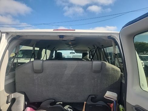 Used 2013 Ford E-350 and Econoline 350 XLT RWD image 18