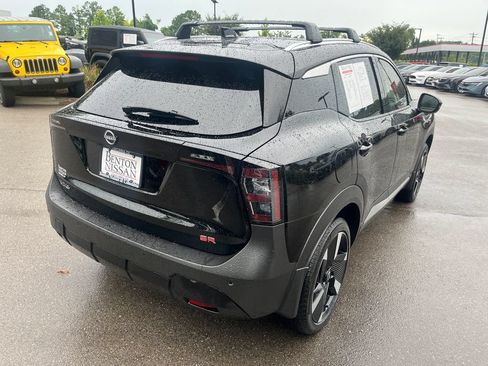 Certified 2026 Nissan Kicks SR FWD image 6