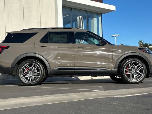 New 2026 Ford Explorer ST w/ Sun And Sound Package image 2